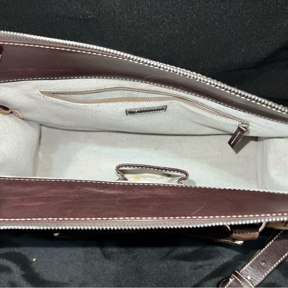 Dooney and Bourke brown leather trim crossbody signature bag - Picture 4 of 10